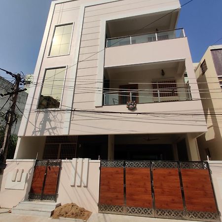 فيلا Sk Nivas تيروباتي المظهر الخارجي الصورة